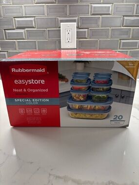 NWT Rubbermaid Set